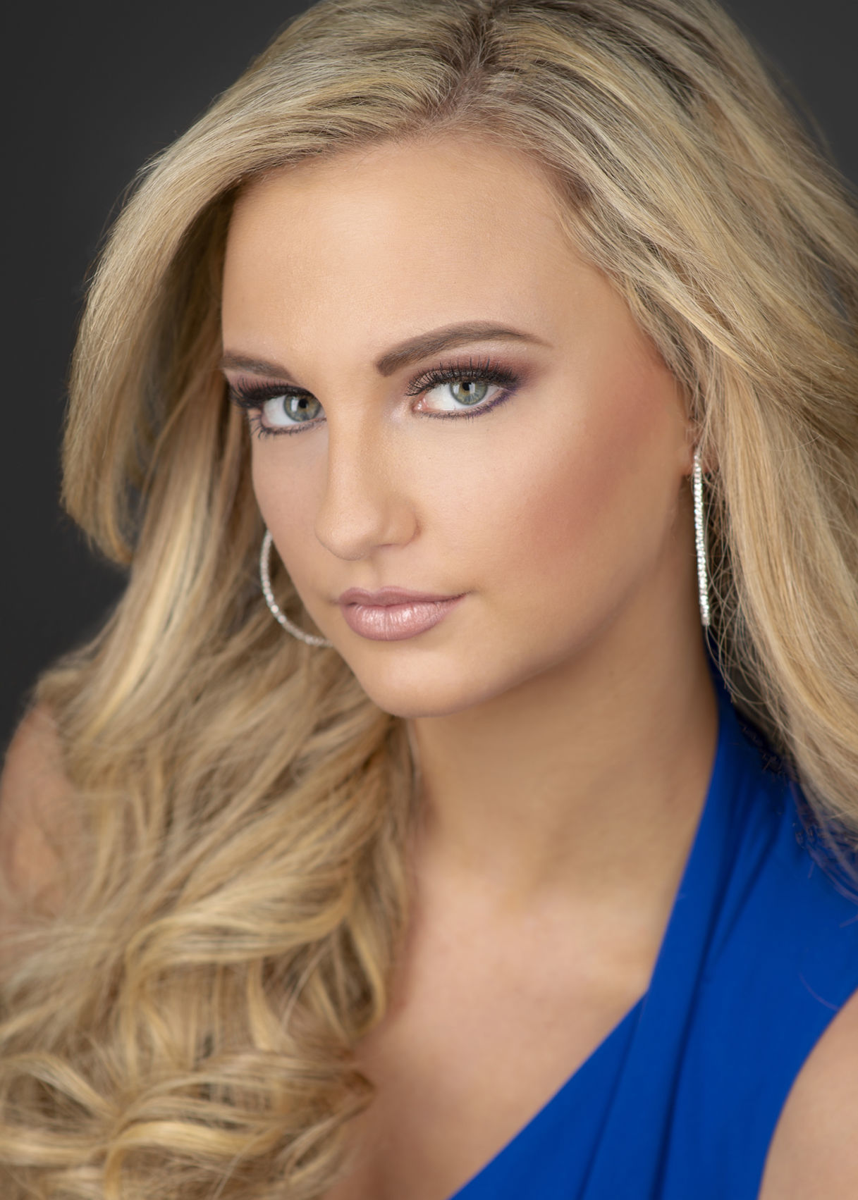 Miss Route 66, Olivia Woodrich
